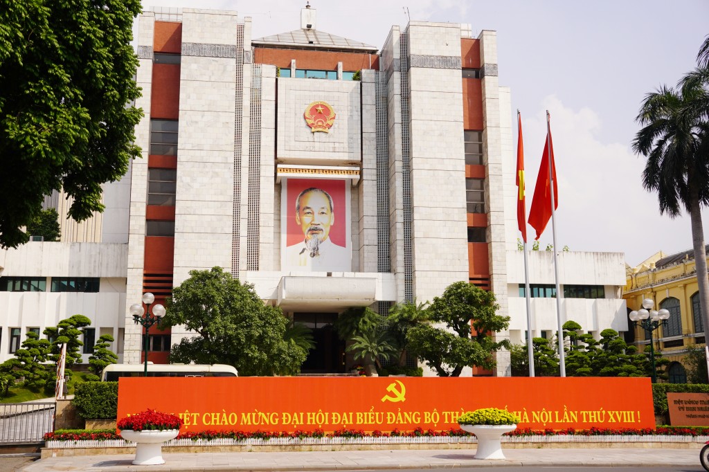 Thủ đô rực rỡ hướng về Đại hội Đảng bộ TP Hà Nội lần thứ XVIII