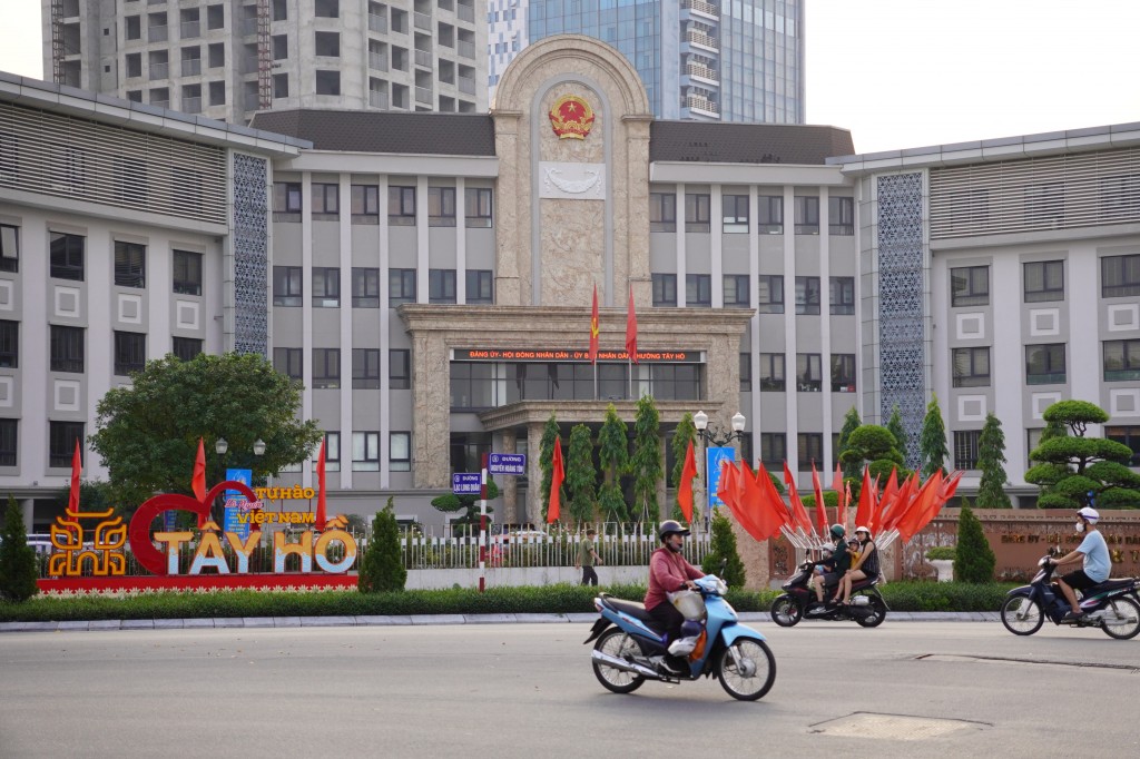 Thủ đô rực rỡ hướng về Đại hội Đảng bộ TP Hà Nội lần thứ XVIII