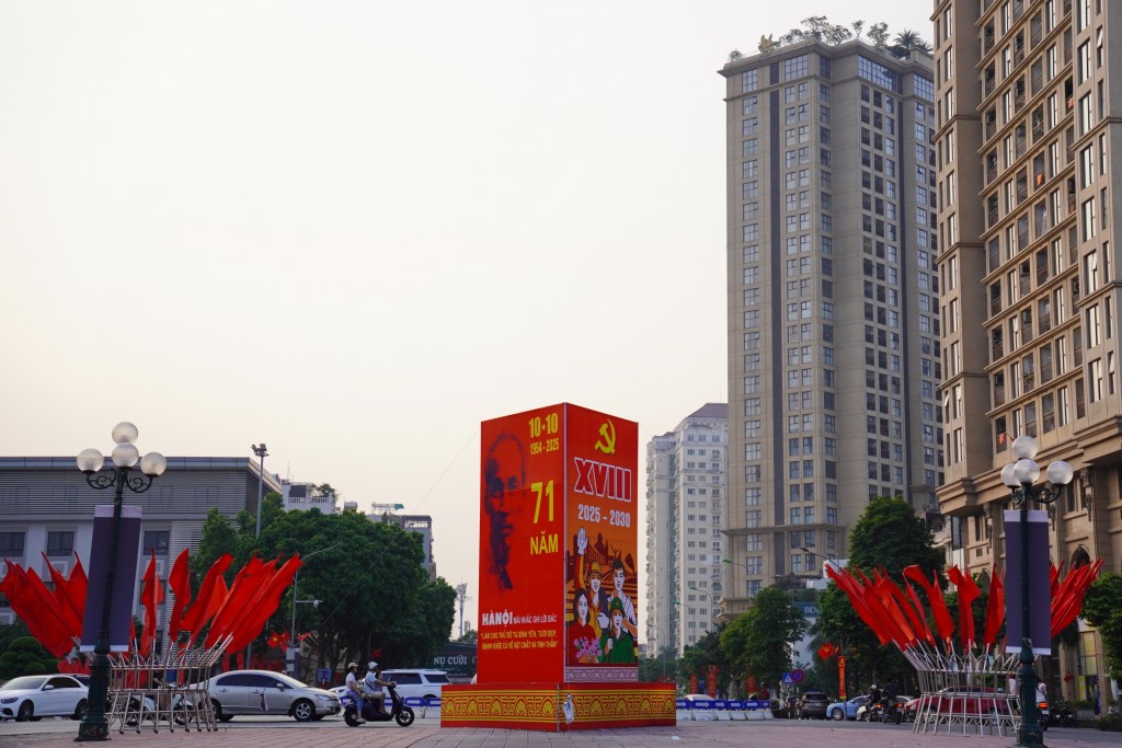 Thủ đô rực rỡ hướng về Đại hội Đảng bộ TP Hà Nội lần thứ XVIII