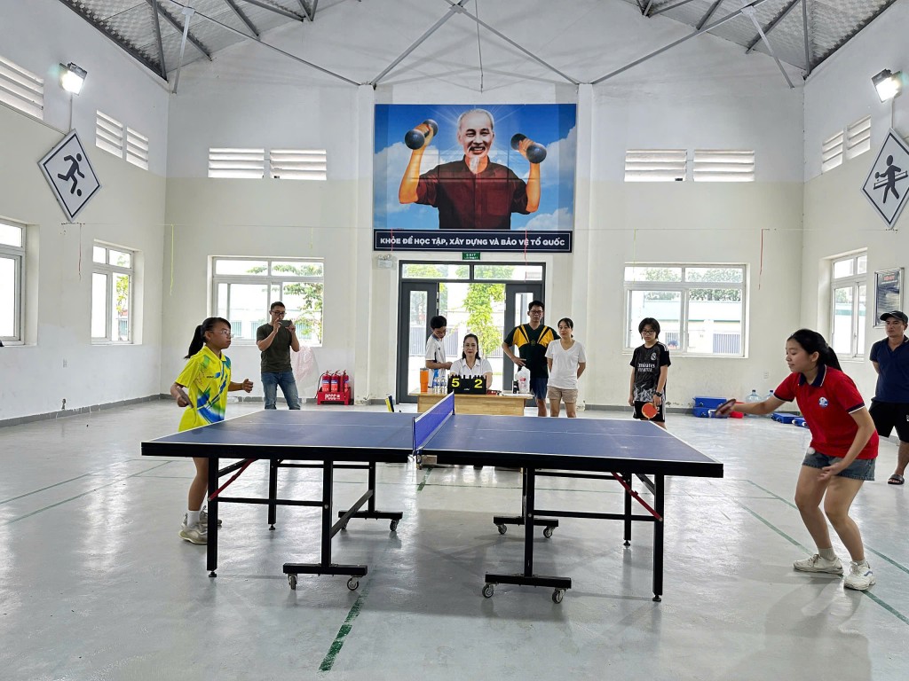 Hơn 200 vận động viên tham gia Đại hội Thể dục Thể thao xã Bát Tràng