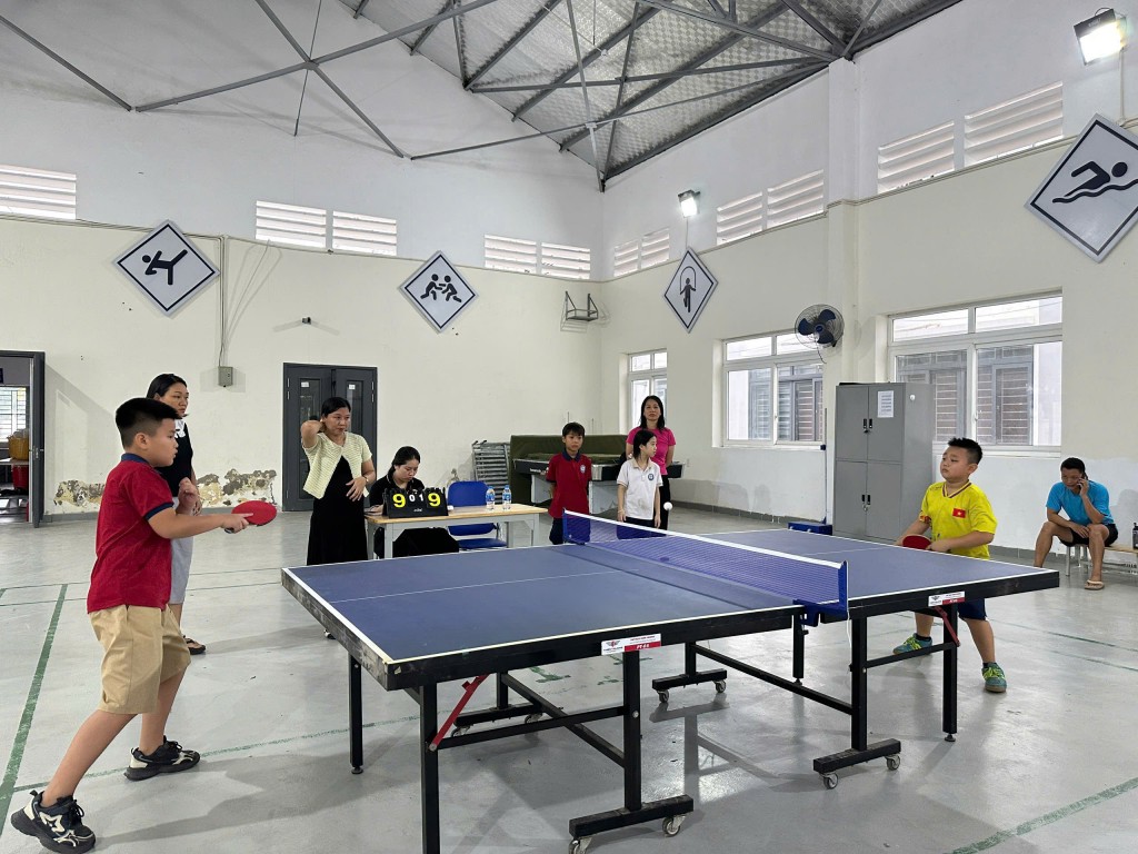 Hơn 200 vận động viên tham gia Đại hội Thể dục Thể thao xã Bát Tràng