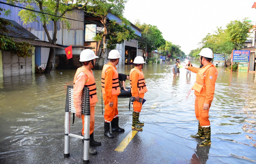 Người dân vùng ngập, lụt phải tuân thủ nghiêm các quy định về an toàn điện