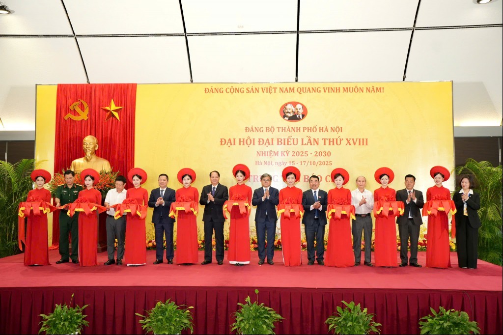 Khai trương Trung tâm báo chí phục vụ Đại hội XVIII Đảng bộ TP