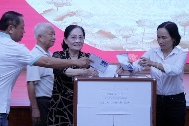 Vân Đình phát động ủng hộ Quỹ “Vì người nghèo” năm 2025