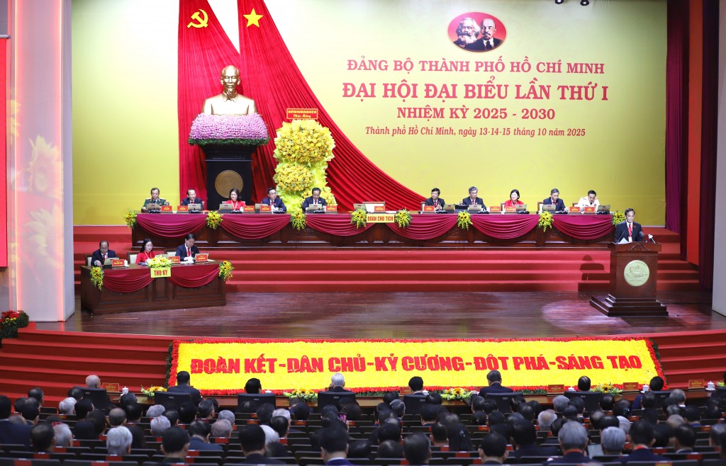 Quang cảnh đại hội