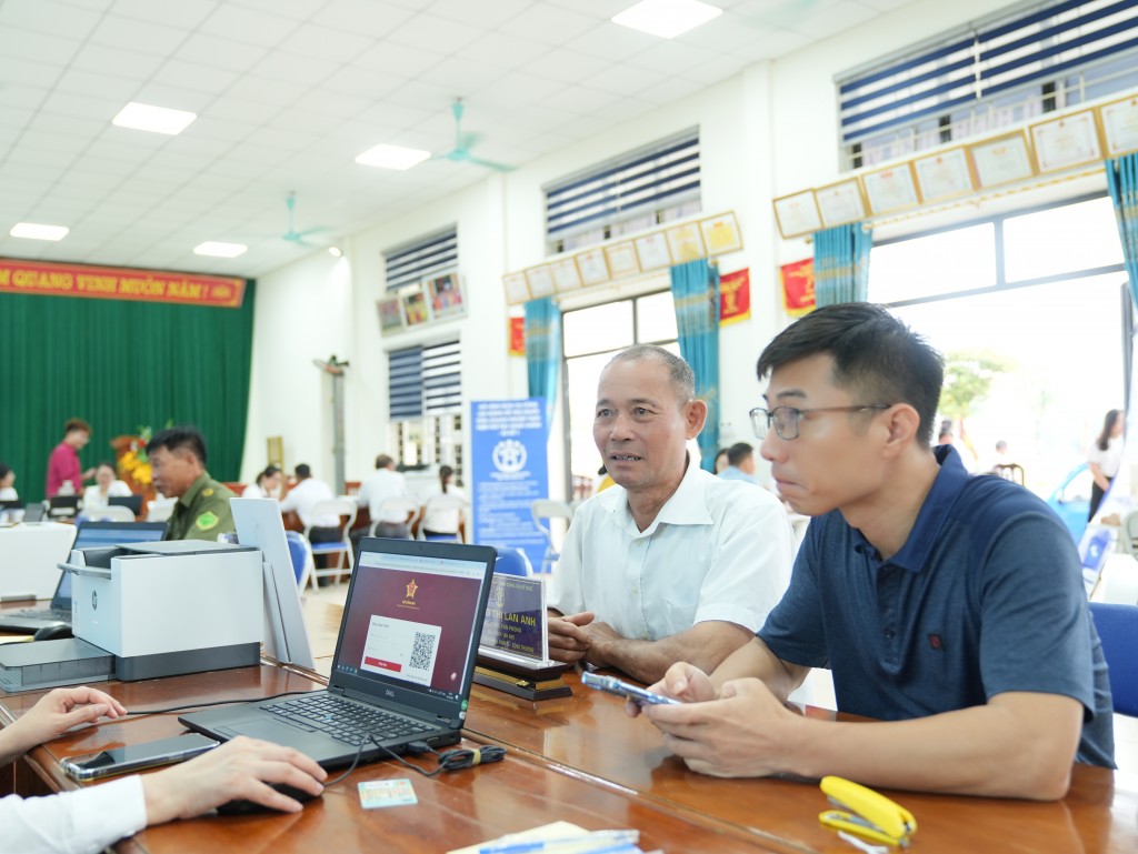 Hà Nội triển khai mô hình Dịch vụ công lưu động”