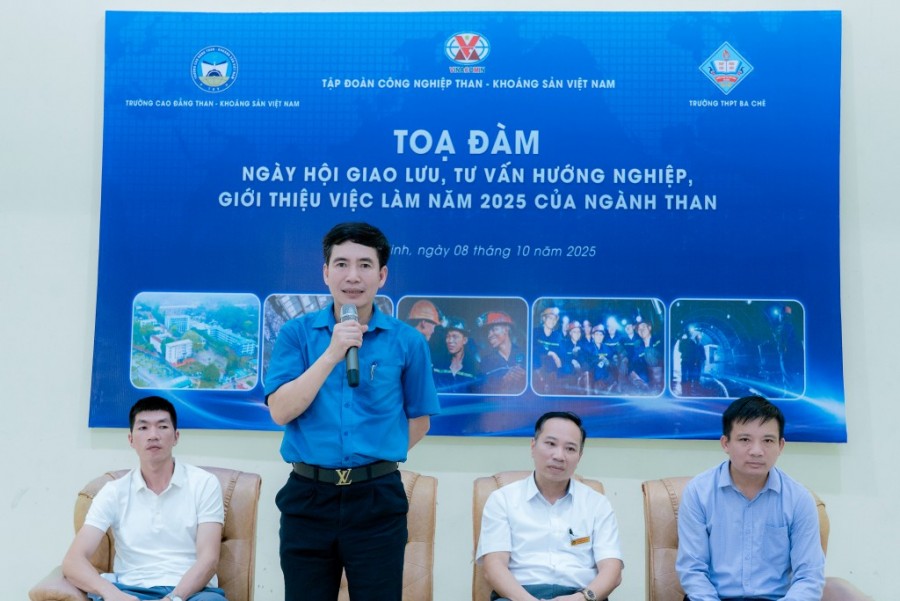 Ông Vũ Tiến Quang - Chủ tịch Công đoàn Than Mông Dương khẳng định thu nhập tại đơn vị ổn định, hấp dẫn, chế độ đãi ngộ cao