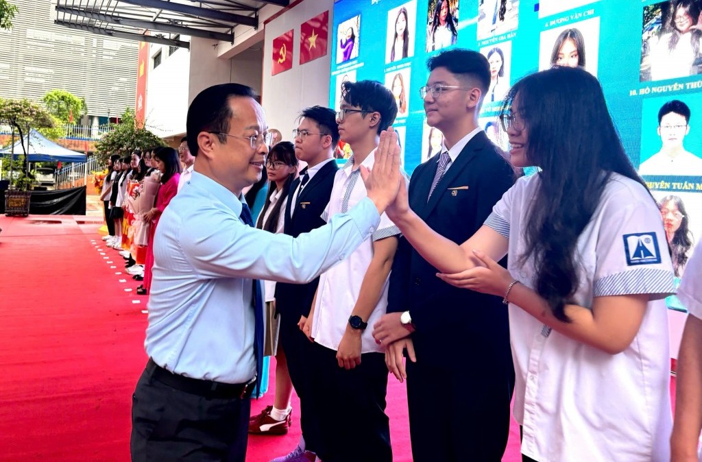 Hà Nội ra mắt đội tuyển thi học sinh giỏi quốc gia năm học 2025 - 2026