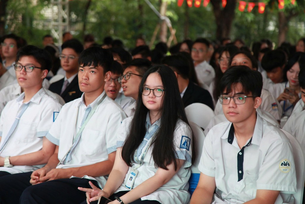 Nhấn vào ảnh để phóng to Hà Nội ra mắt đội tuyển thi học sinh giỏi quốc gia