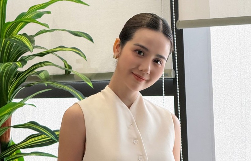 Phan Minh Huyền lần đầu được... làm mẹ trên sóng truyền hình