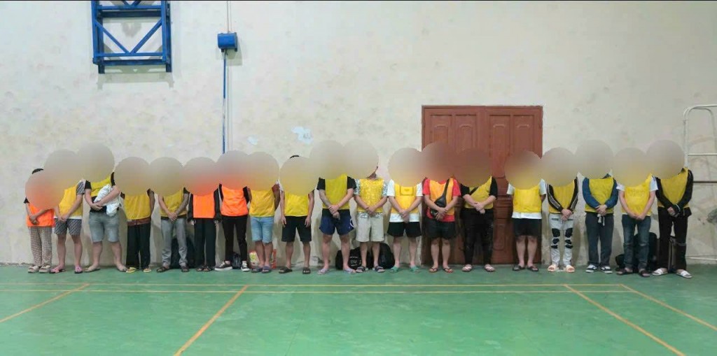 Các đối tượng tại cơ quan Công an Các đối tượng tại cơ quan Công an