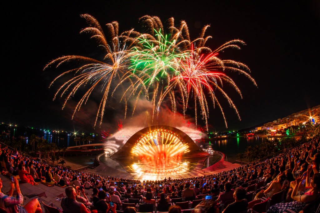 Show diễn Kiss of the Sea tại Phú Quốc