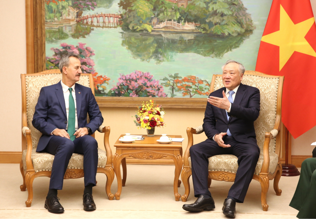 Phó Thủ tướng Thường trực bày tỏ vui mừng trước sự phát triển tốt đẹp của quan hệ hữu nghị, hợp tác nhiều mặt giữa Việt Nam và Thổ Nhĩ Kỳ trên tất cả các lĩnh vực - Ảnh: VGP/Nguyễn Hoàng