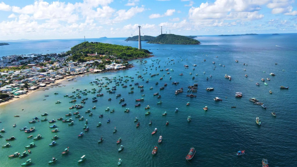 Phát huy cơ chế đặc thù, tạo đột phá phát triển toàn diện cho đặc khu Phú Quốc Phát huy cơ chế đặc thù, tạo đột phá phát triển toàn diện cho đặc khu Phú Quốc