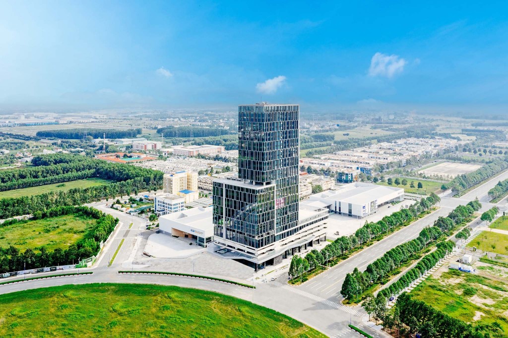 đổi trụ sở chính từ tầng 9, tòa nhà WTC, Tower, số 1 đường Hùng Vương, phường Bình Dương, TPHCM (trước đây là phường Hòa Phú, thành phố Thủ Dầu Một, tỉnh Bình Dương) thành tầng 10, tòa nhà mPlaza Saigon, số 39 Lê Duẩn, phường Sài Gòn, TPHCM.