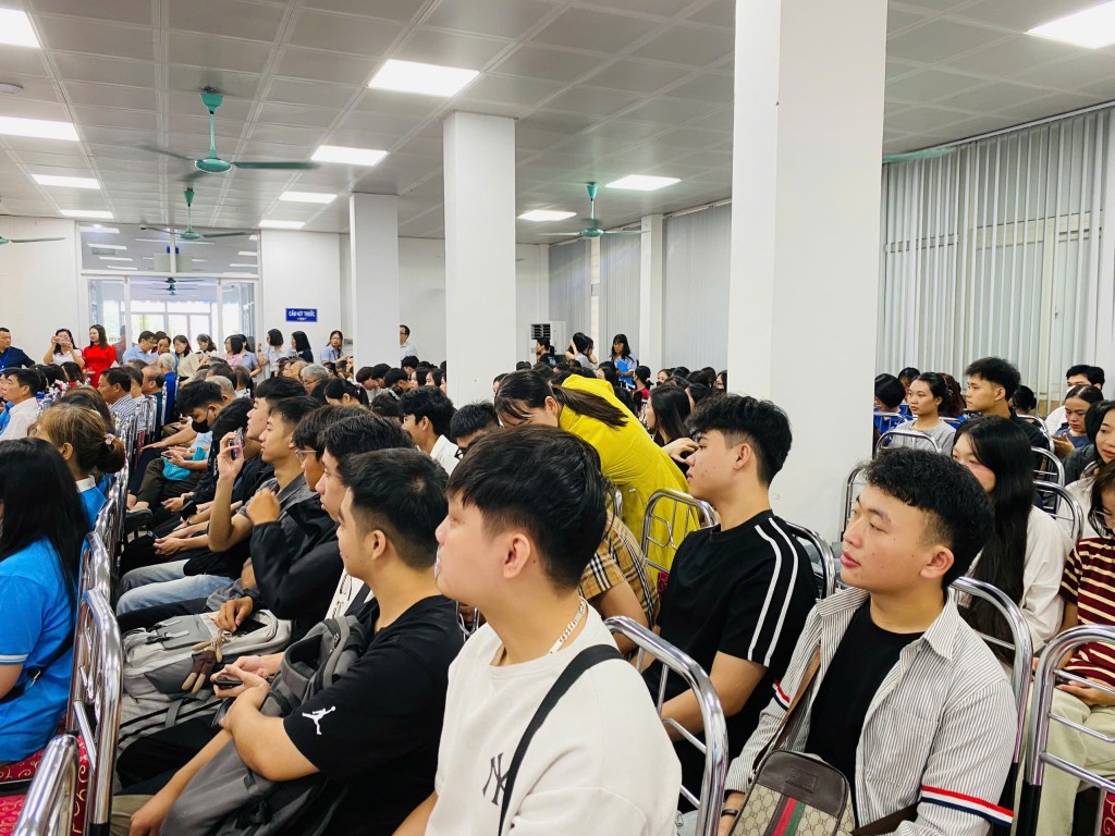 Mở ra cơ hội để lao động trẻ tiếp cận thị trường việc làm