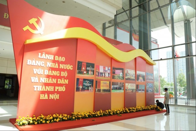 Hoàn tất trang trí, khánh tiết trước thềm khai mạc Đại hội Đảng bộ TP