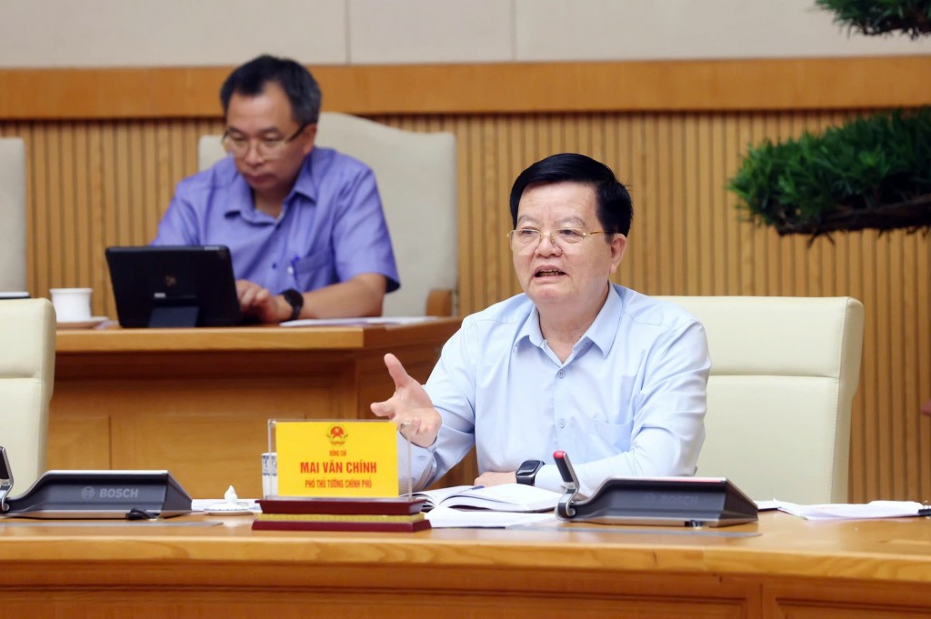 Phó Thủ tướng Chính phủ Mai Văn Chính bày tỏ thống nhất chủ trương tích hợp các chương trình thành một chương trình mới - Ảnh: VGP/Nguyễn Hoàng