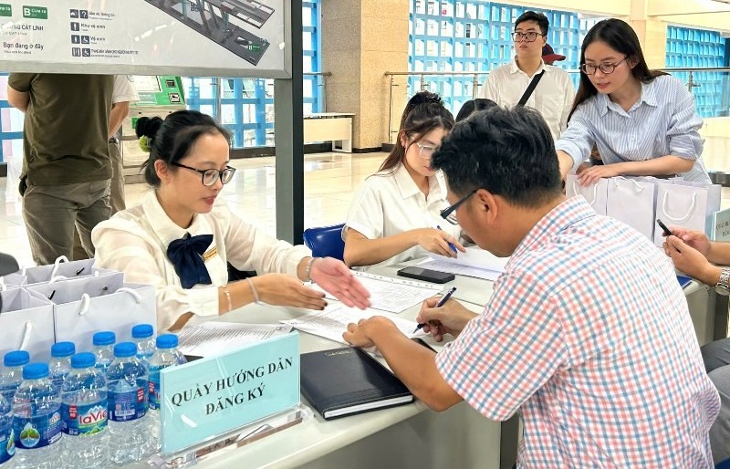 Tiếp tục miễn phí vé tàu điện đến 15/11