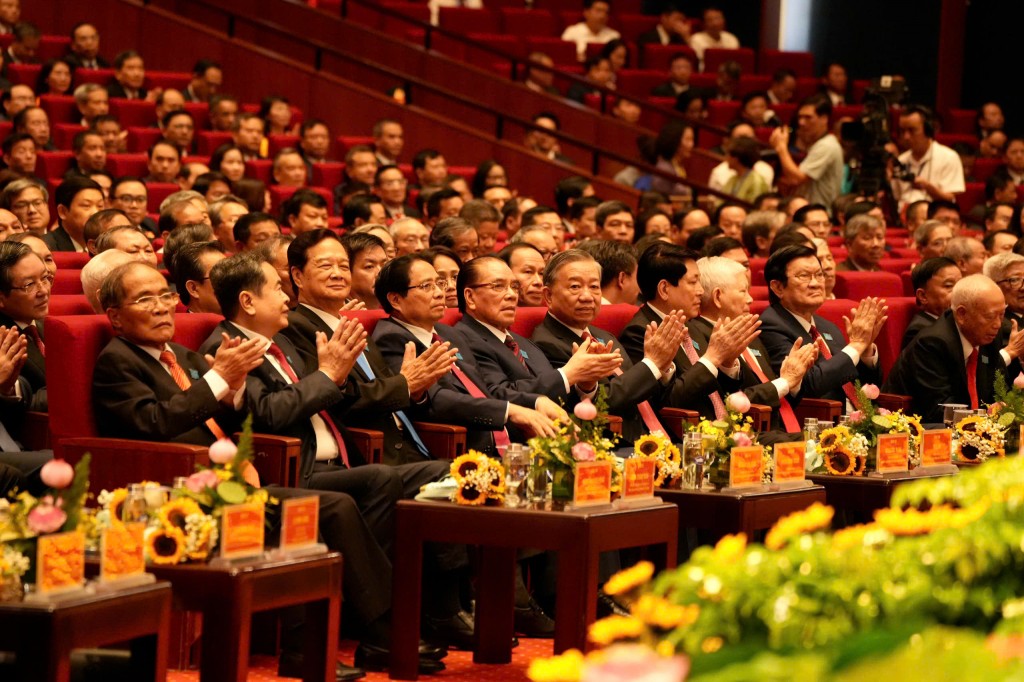 Quyết tâm cao, nỗ lực lớn, thực hiện thắng lợi mục tiêu phát triển