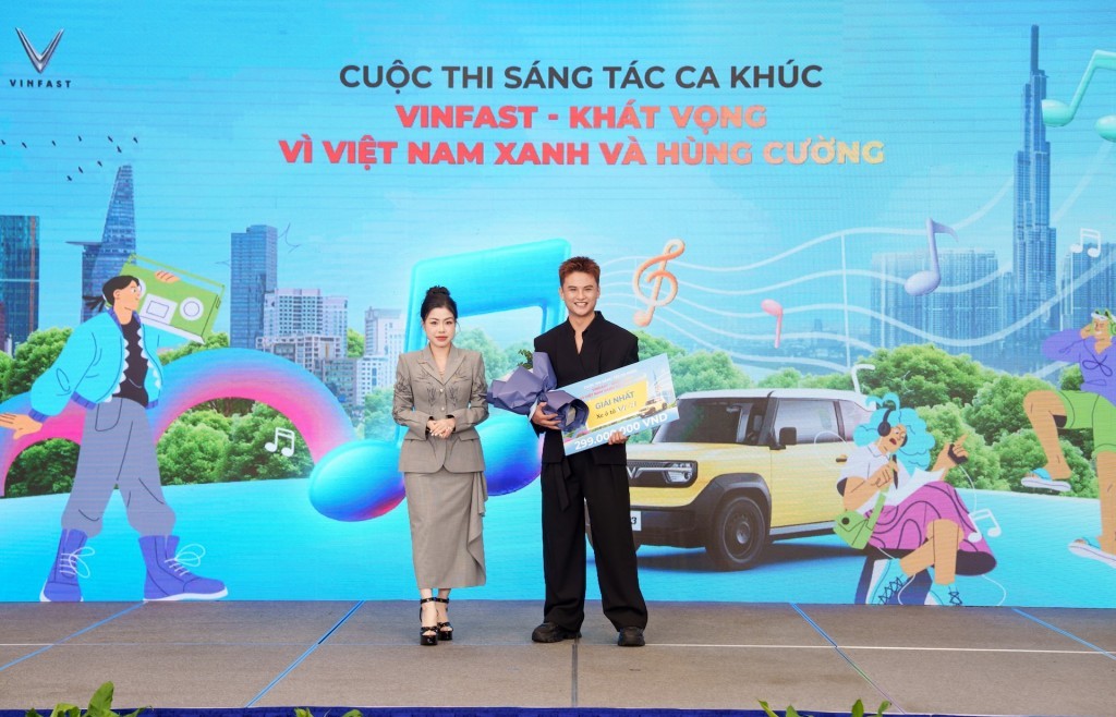 VinFast trao giải cuộc thi sáng tác ca khúc “VinFast - Khát vọng Vì Việt Nam Xanh và Hùng cường”