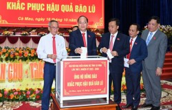 Cà Mau phát động ủng hộ đồng bào vượt qua bão lũ