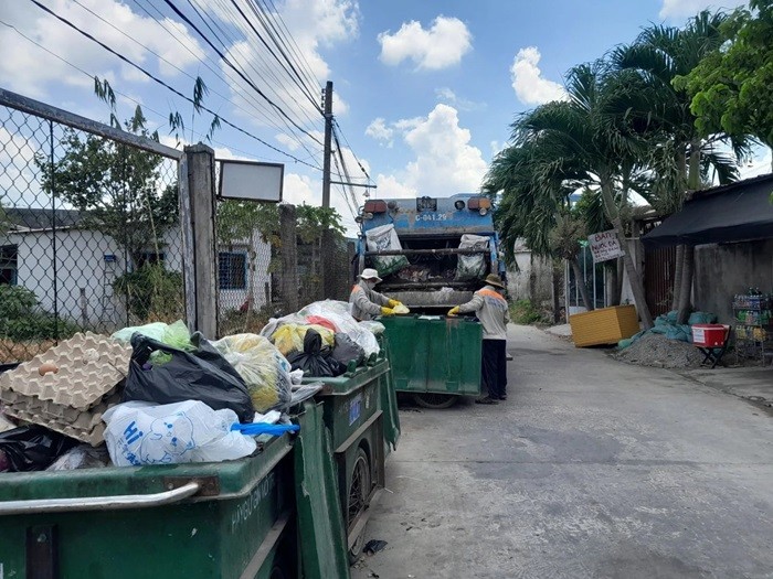 Để thực hiện được mục tiêu giảm 30% lượng khí mê-tan vào năm 2030, cơ quan chức năng cần đẩy mạnh tuyên truyền và đào tạo, nâng cao nhận thức, năng lực quản lý, giám sát cho chính quyền địa phương và người dân Để thực hiện được mục tiêu giảm 30% lượng khí mê-tan vào năm 2030, cơ quan chức năng cần đẩy mạnh tuyên truyền và đào tạo, nâng cao nhận thức, năng lực quản lý, giám sát cho chính quyền địa phương và người dân