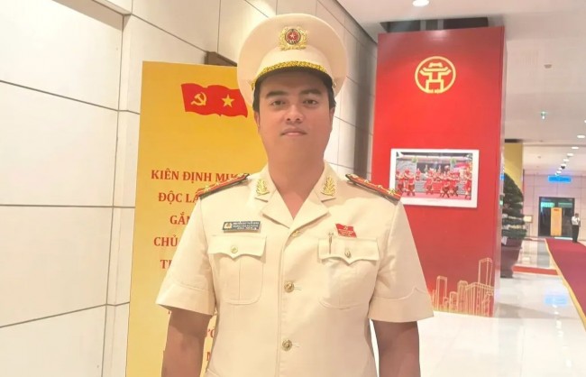 Đại biểu hiến kế đưa chuyển đổi số trở thành động lực phát triển của Thủ đô