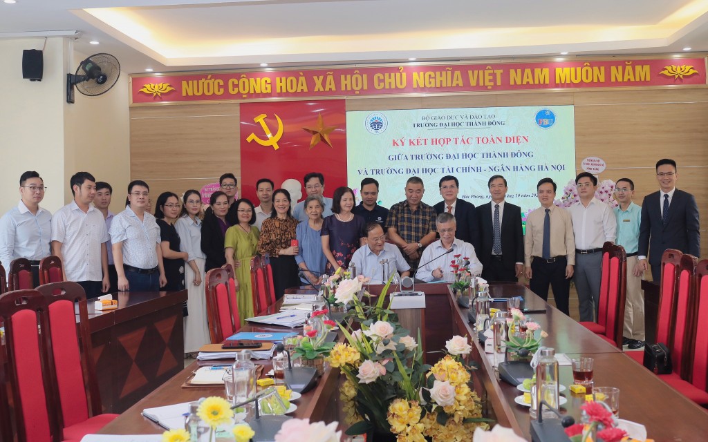 Tăng cường hợp tác đào tạo, phát triển nguồn nhân lực chất lượng cao