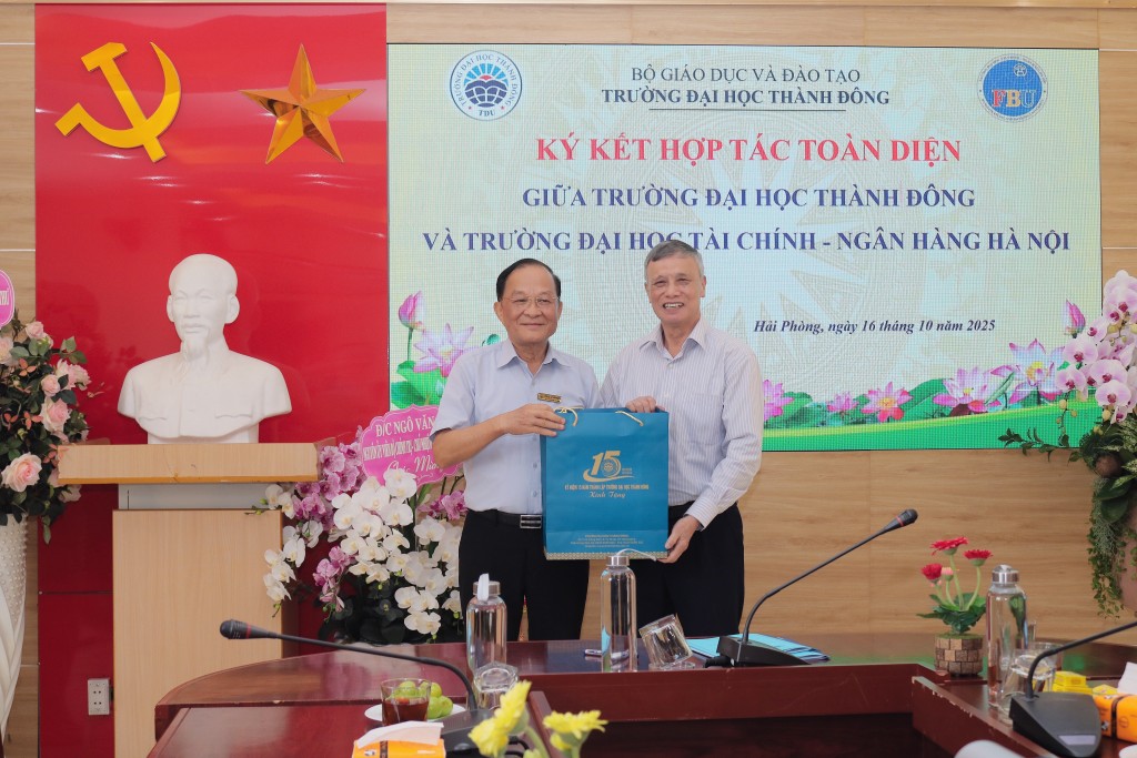 Tăng cường hợp tác đào tạo, phát triển nguồn nhân lực chất lượng cao