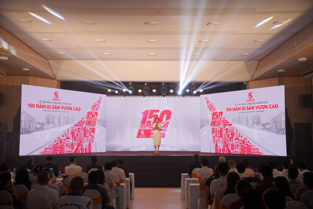 SABECO góp sức cùng MTTQ Việt Nam hỗ trợ người dân khắc phục hậu quả bão lũ SABECO góp sức cùng MTTQ Việt Nam hỗ trợ người dân khắc phục hậu quả bão lũ