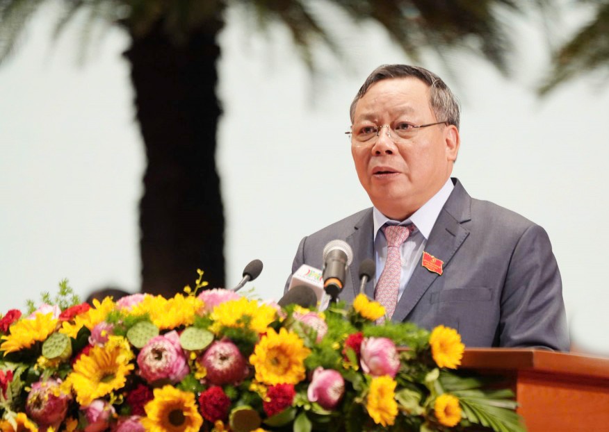 Phó Bí thư Thường trực Thành ủy Hà Nội Nguyễn Văn Phong trình bày Đề án nhân sự Ban Chấp hành Đảng bộ TP khóa XVIII
