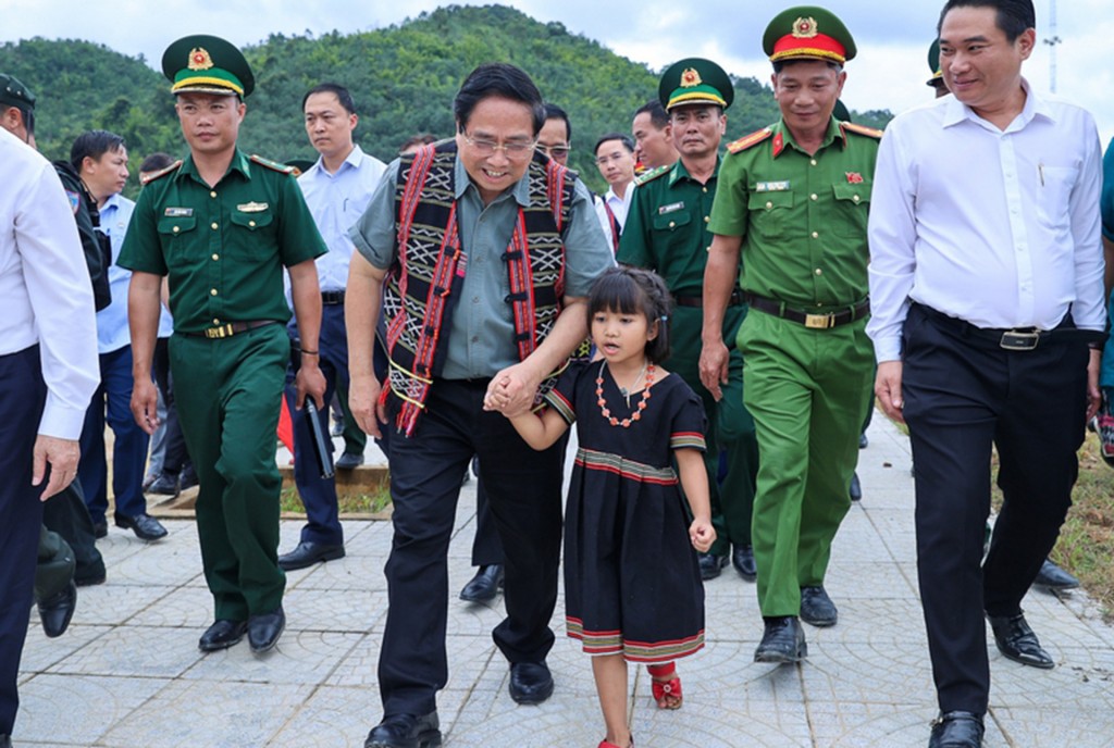 Thủ tướng Phạm Minh Chính dự lễ khởi công dự án xây dựng Trường phổ thông nội trú, bán trú tiểu học và trung học cơ sở Tây Giang. Ảnh: Nhật Bắc