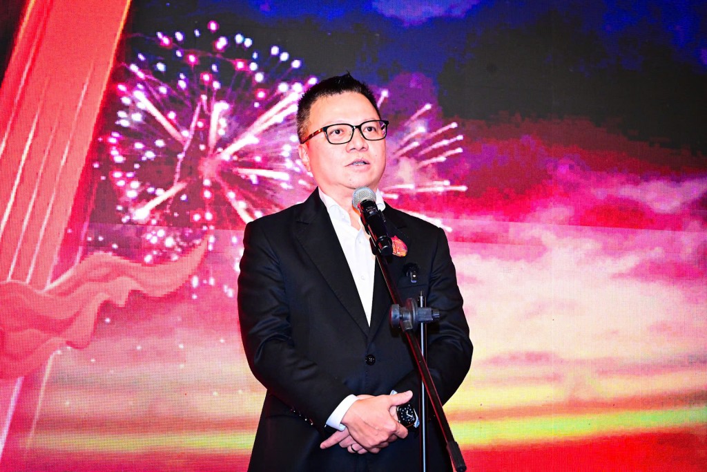 Phát biểu tại sự kiện, ông Lê Quốc Minh, Ủy viên Trung ương Đảng, Tổng Biên tập Báo Nhân Dân, Phó Trưởng ban Tuyên giáo và Dân vận Trung ương, Chủ tịch Hội Nhà báo Việt Nam chia sẻ, “Tổ quốc trong tim: The Concert Film” không chỉ là bộ phim hòa nhạc, mà còn là lời tri ân sâu sắc gửi đến Tổ quốc và những giá trị thiêng liêng của dân tộc