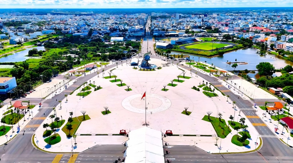 Quảng trường Phan Ngọc Hiển
