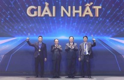 Trao giải cuộc thi ảnh nghệ thuật cấp quốc gia "Tổ quốc bên bờ sóng"