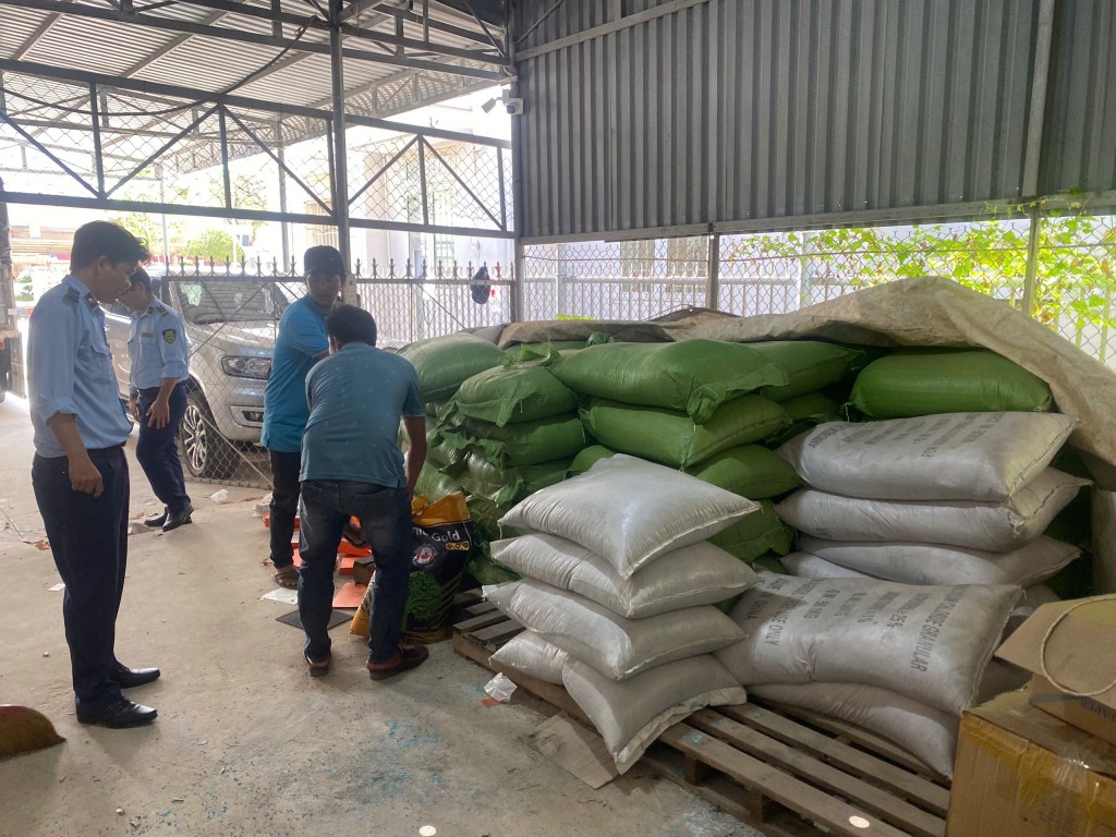 Tây Ninh: Tăng cường kiểm tra trong kinh doanh vật tư nông nghiệp