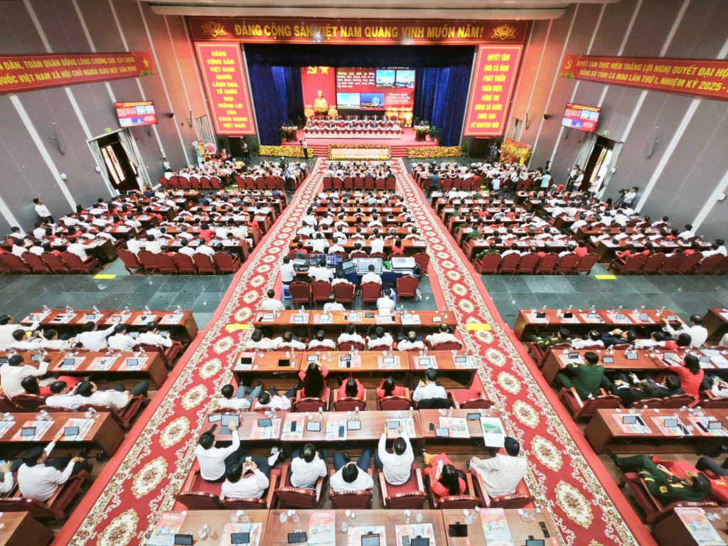 Toàn cảnh Đại hội đại biểu Đảng bộ tỉnh Cà Mau lần thứ I, nhiệm kỳ 2025-2030