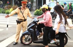 Phụ huynh - “người gác cổng” an toàn giao thông đầu tiên cho con