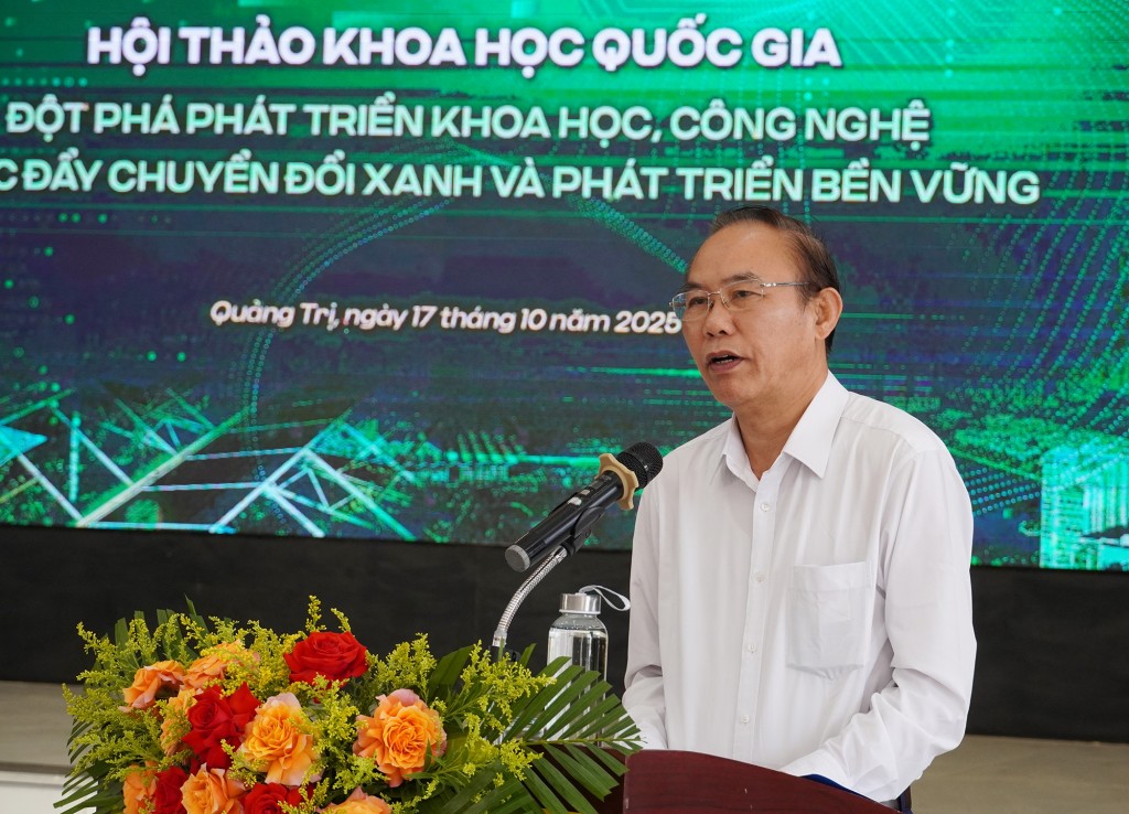 Thứ trưởng Bộ Nông nghiệp và Môi trường Phùng Đức Tiến phát biểu khai mạc hội thảo 