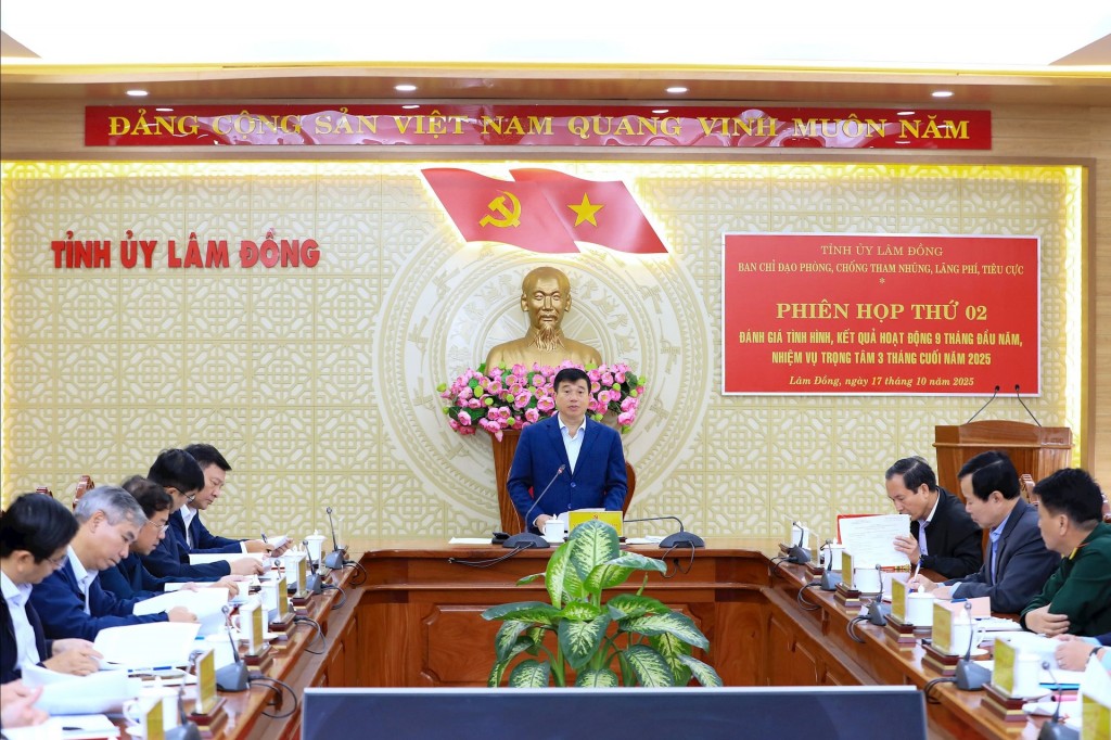 Phiên họp do đồng chí Y Thanh Hà Niê Kđăm, Ủy viên Trung ương Đảng, Bí thư Tỉnh ủy, Trưởng Ban Chỉ đạo chủ trì, với sự tham dự của các thành viên Ban Chỉ đạo và lãnh đạo các sở, ngành liên quan