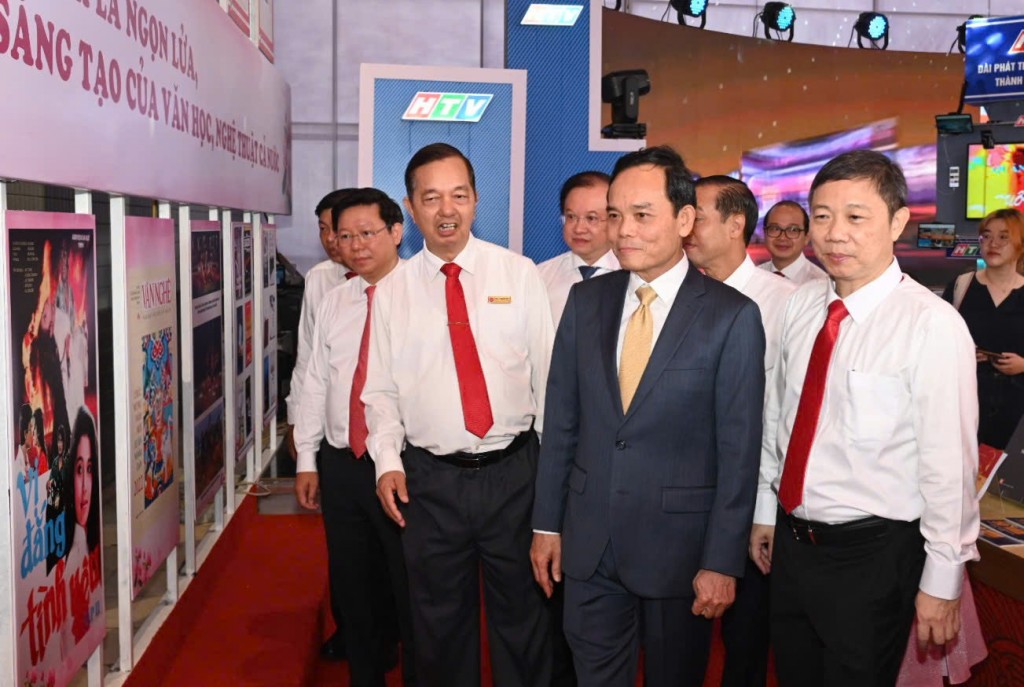 đồng chí Trần Lưu Quang, Bí thư Thành uỷ TP Hồ Chí Minh Trưởng Ban Tuyên giáo và Dân vận Thành ủy