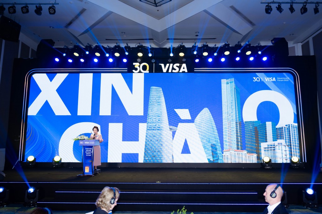 Phát biểu Khai mạc - Bà Đặng Tuyết Dung - Giám đốc Quốc gia Visa Việt Nam &amp; Lào