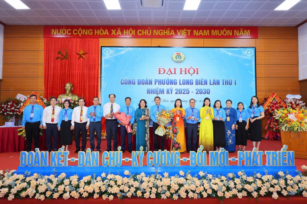 Xây dựng Công đoàn phường Long Biên vững mạnh