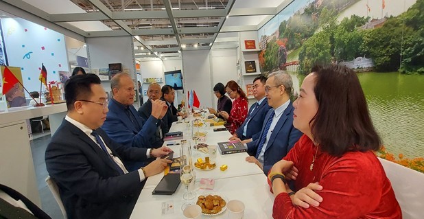 Dấu ấn Không gian sách và văn hóa Hà Nội tại Hội sách quốc tế Frankfurt năm 2025