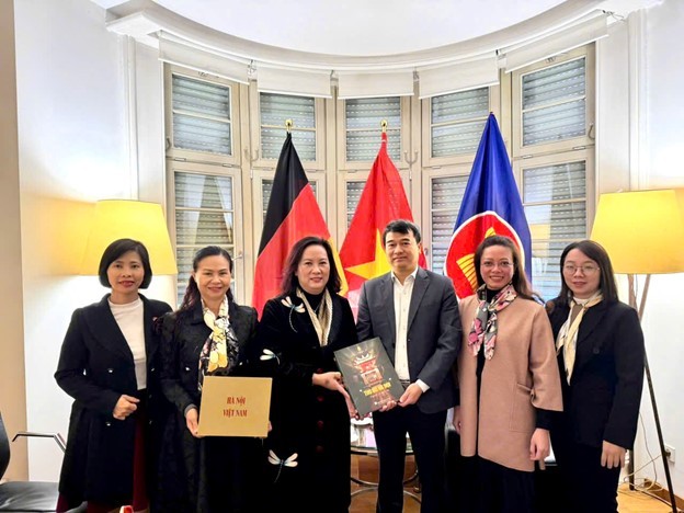 Dấu ấn Không gian sách và văn hóa Hà Nội tại Hội sách quốc tế Frankfurt năm 2025