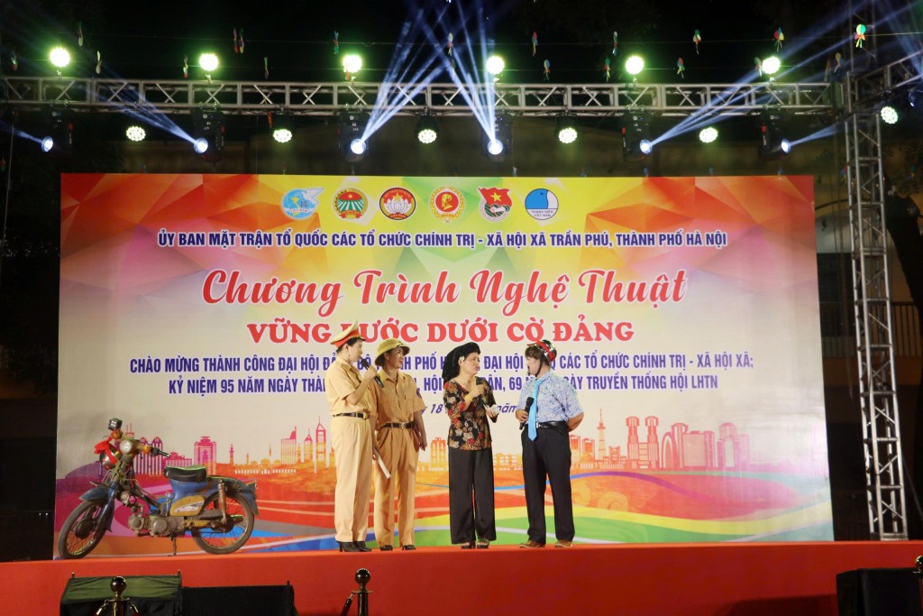 Chương trình nghệ thuật “Vững bước dưới cờ Đảng” lan tỏa tinh thần đoàn kết và niềm tự hào Chương trình nghệ thuật “Vững bước dưới cờ Đảng” lan tỏa tinh thần đoàn kết và niềm tự hào