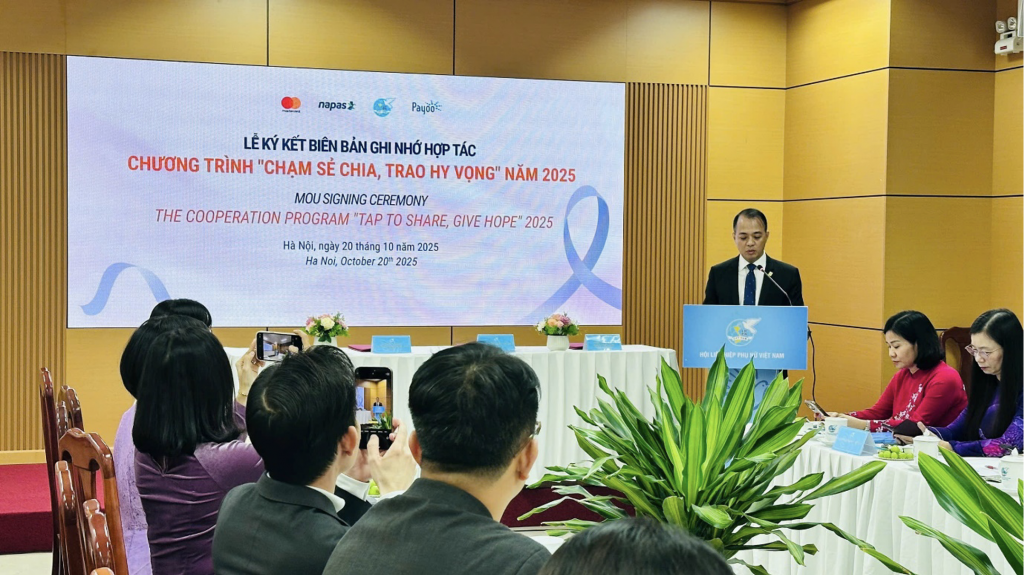 Ông Nguyễn Đăng Hùng (Phó Tổng Giám đốc Công ty CP Thanh toán Quốc gia Việt Nam – NAPAS) phát biểu tại sự kiện