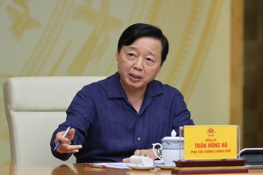 Phó Thủ tướng Trần Hồng Hà phát biểu tại cuộc họp - Ảnh: VGP/Nhật Bắc Phó Thủ tướng Trần Hồng Hà phát biểu tại cuộc họp - Ảnh: VGP/Nhật Bắc