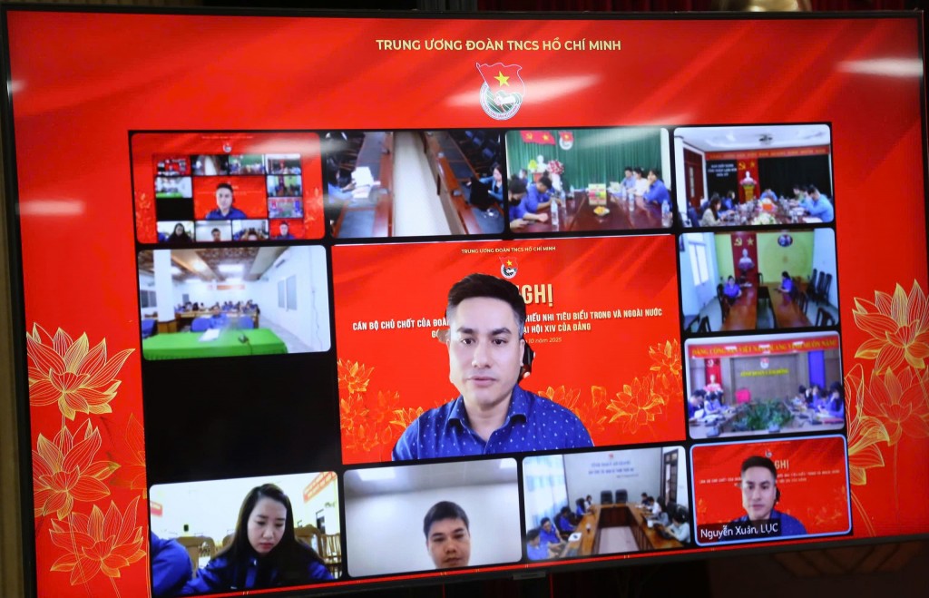 Hội nghị được tổ chức theo hình thức Hội nghị được tổ chức theo hình thức